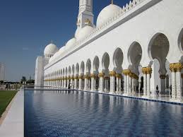 Rent a cheaper Abu Dhabi vehicle, here.