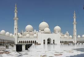 Reduced prices for auto hiring in Abu Dhabi.