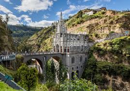 Book cheap car hire in Colombia.