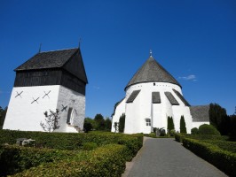 If going to Aalborg in Denmark, then pre-book your motorcar here.